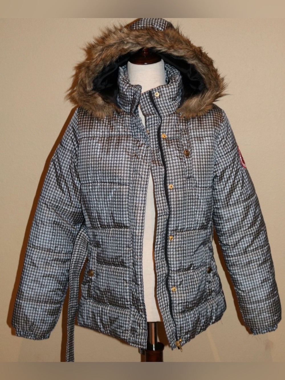 Women’s South Pole Classic Puffer Coat – Size Medium